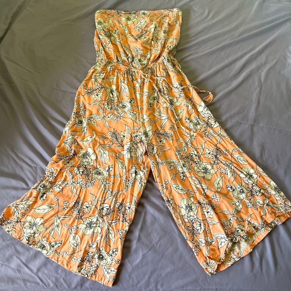 Light and airy jumpsuit with pockets